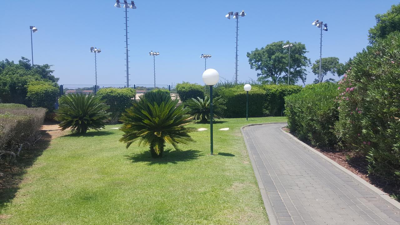 Neot Golf Caesarea Garden Apartment エクステリア 写真